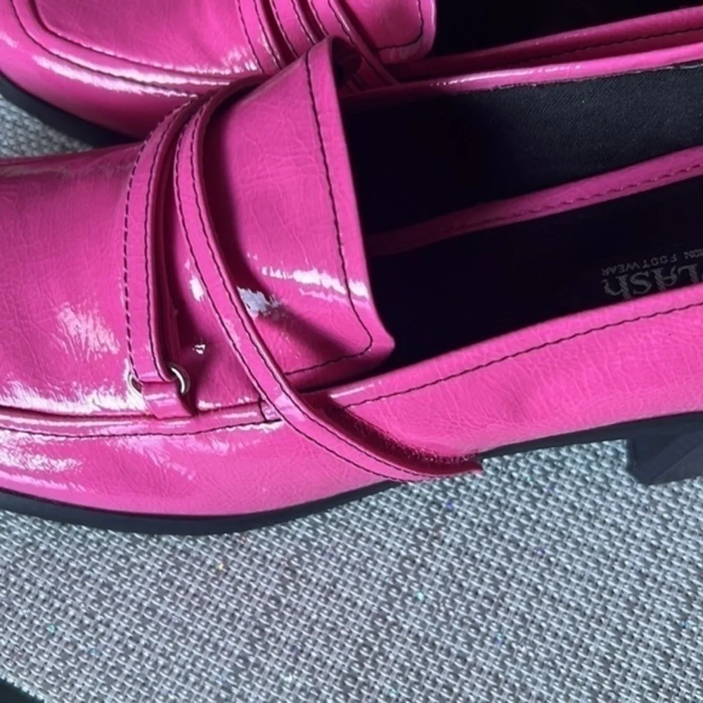 Vintage 90's Square Toe Chunky Heel 👠 size 8